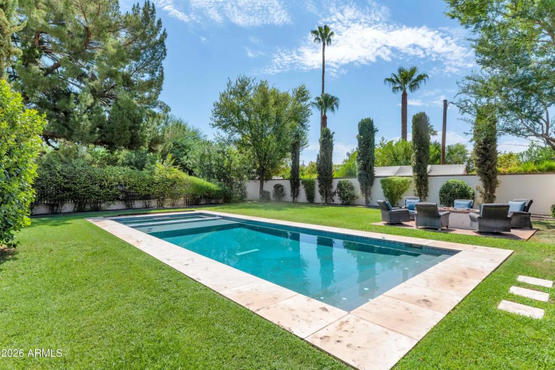 Real Estate Picture 38