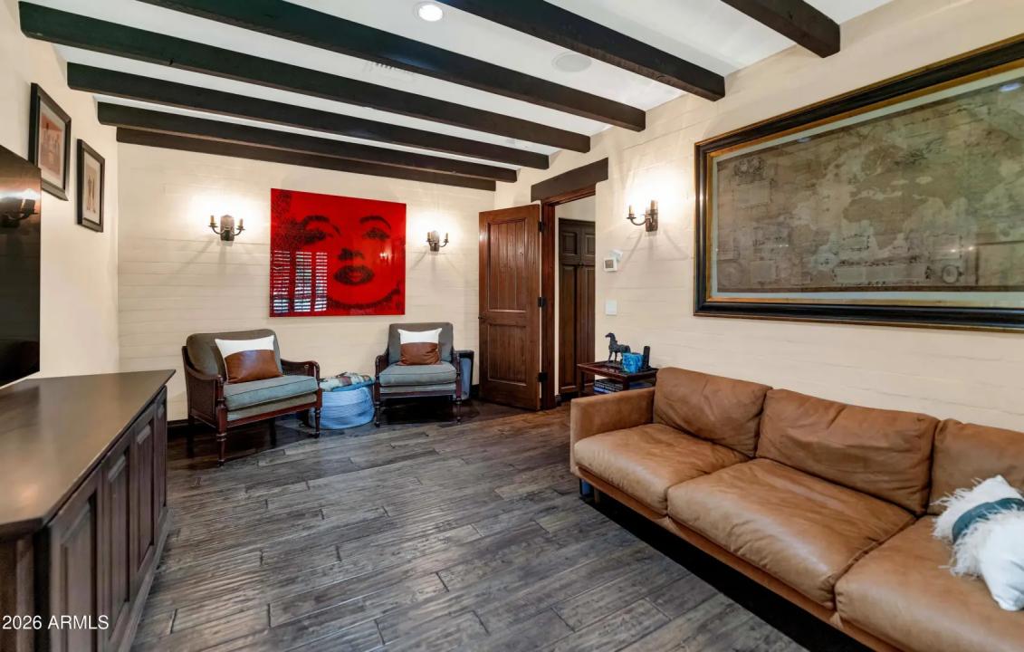 Real Estate Picture 28