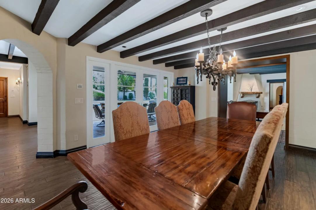 Real Estate Picture 11