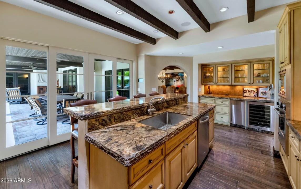 Real Estate Picture 13