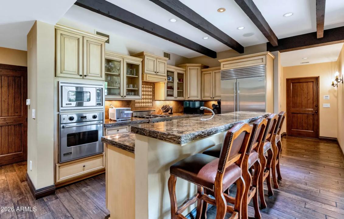 Real Estate Picture 15