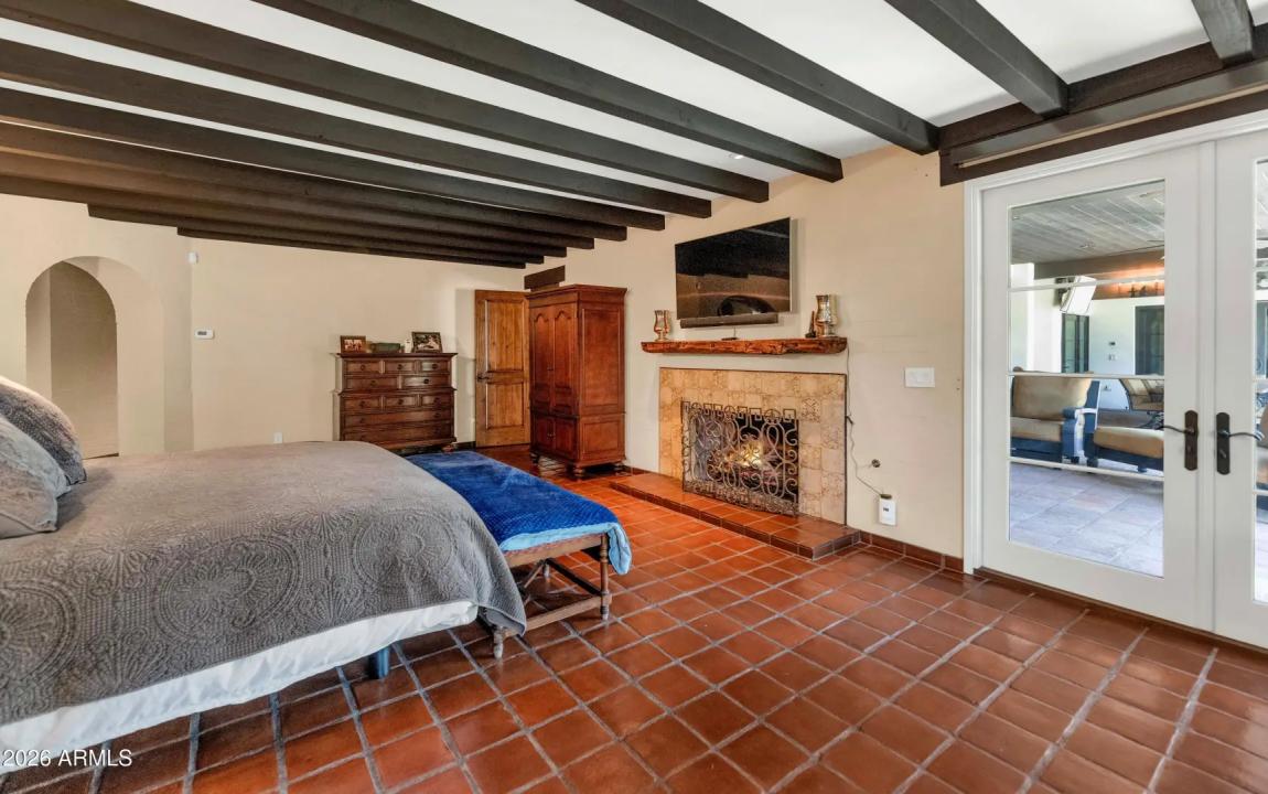 Real Estate Picture 18