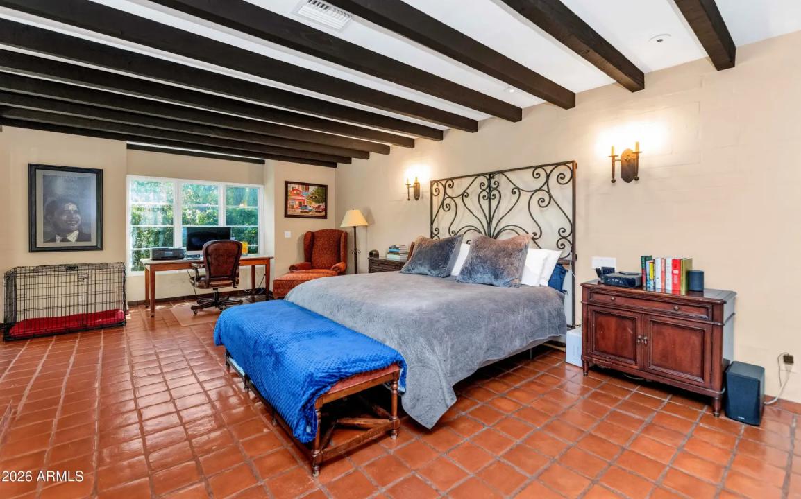 Real Estate Picture 19