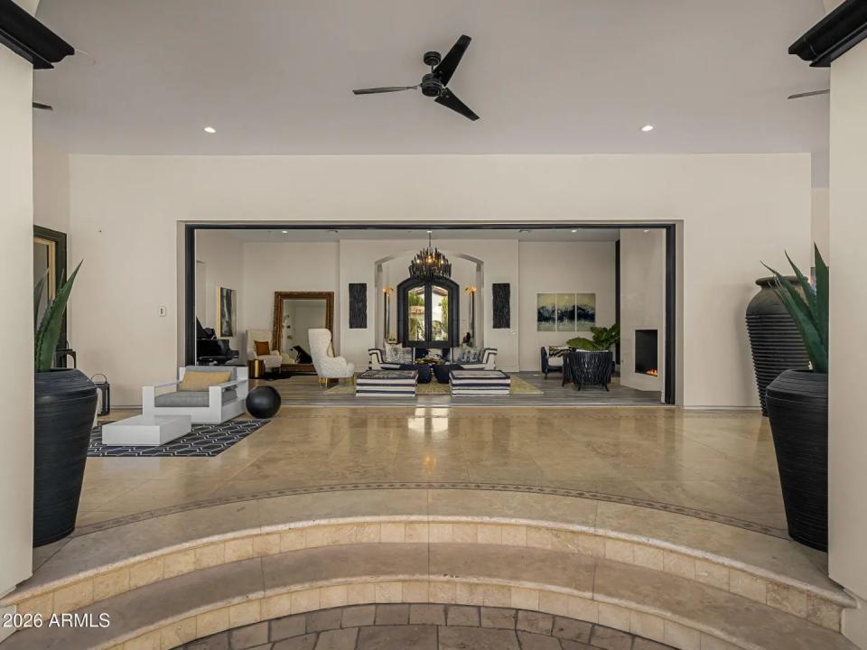 Real Estate Picture 5