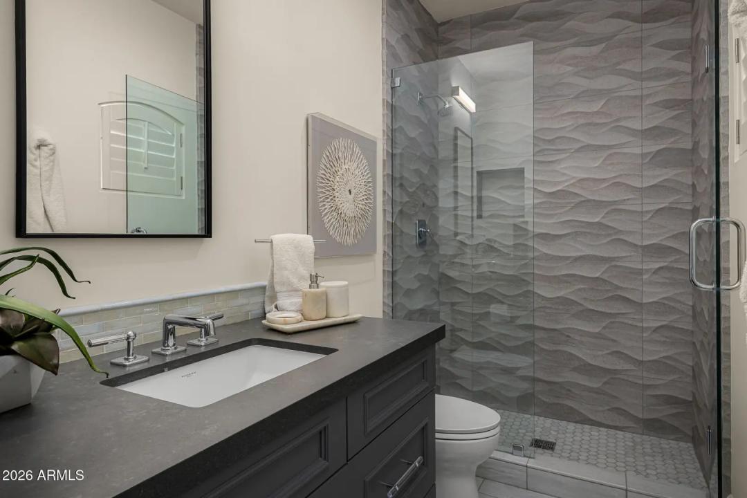 Real Estate Picture 19