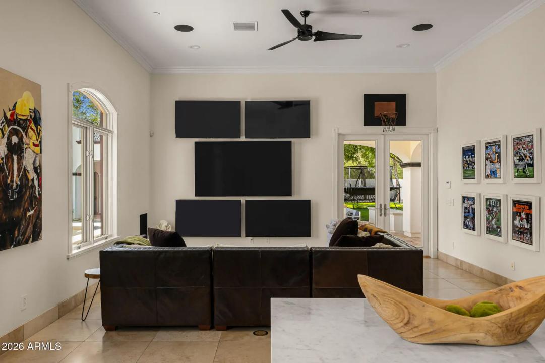 Real Estate Picture 33