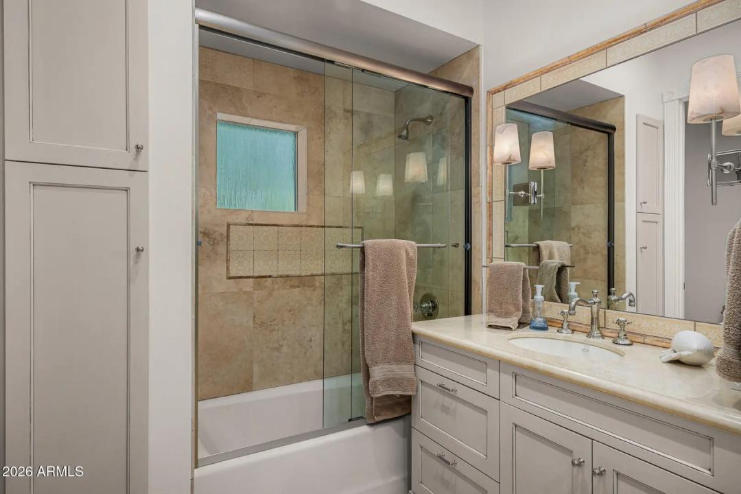 Real Estate Picture 36