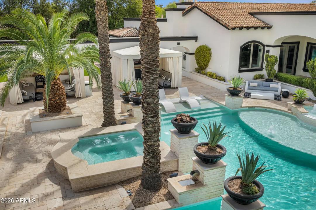 Real Estate Picture 42
