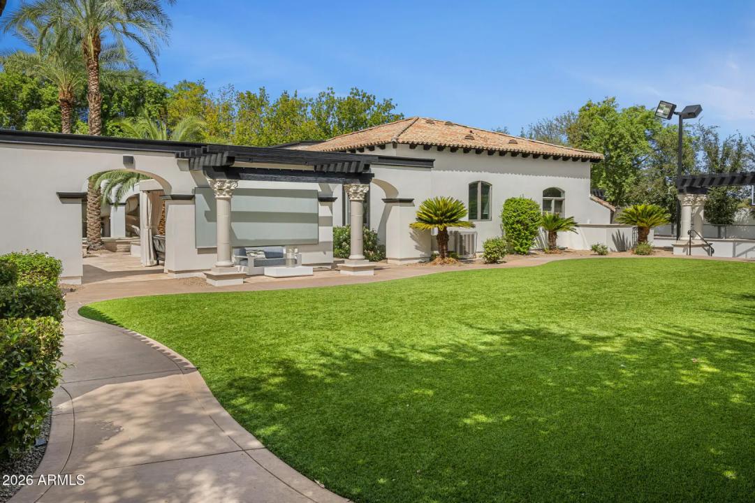 Real Estate Picture 45