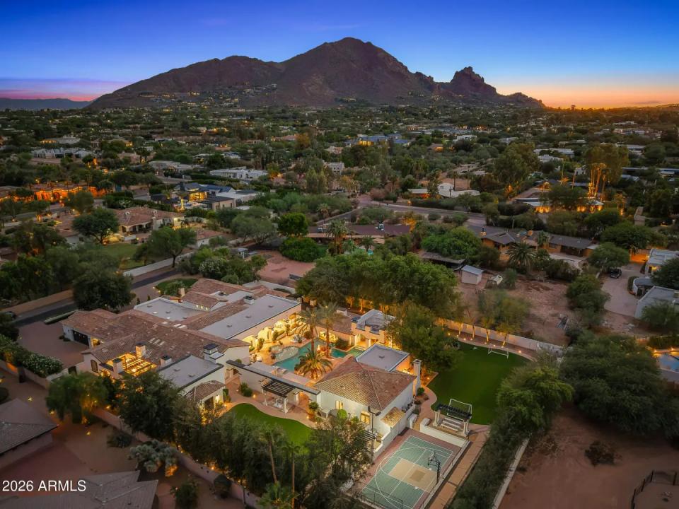 Real Estate Picture 1