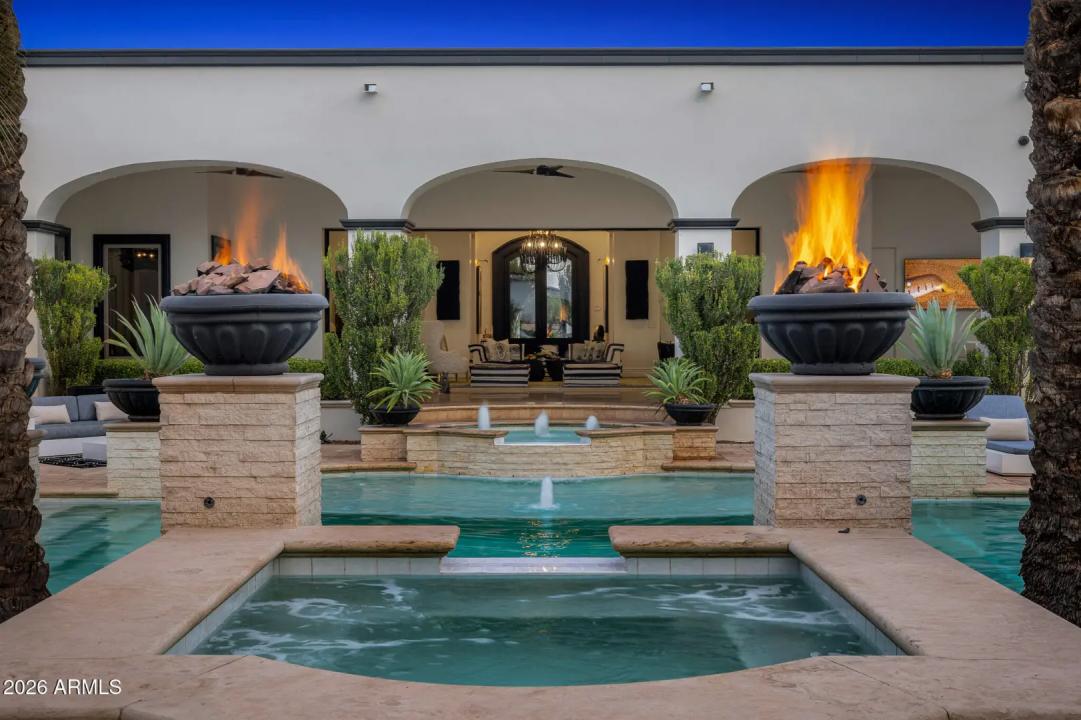 Real Estate Picture 50