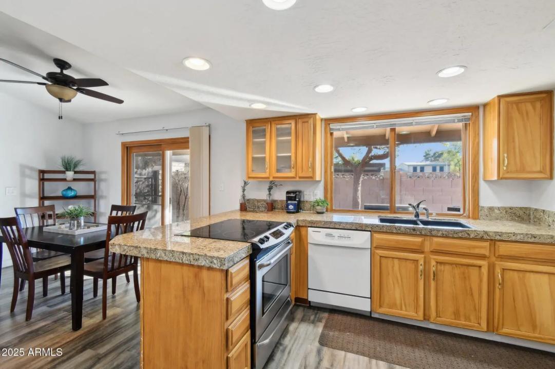 4530 W Continental Drive Glendale AZ 85308