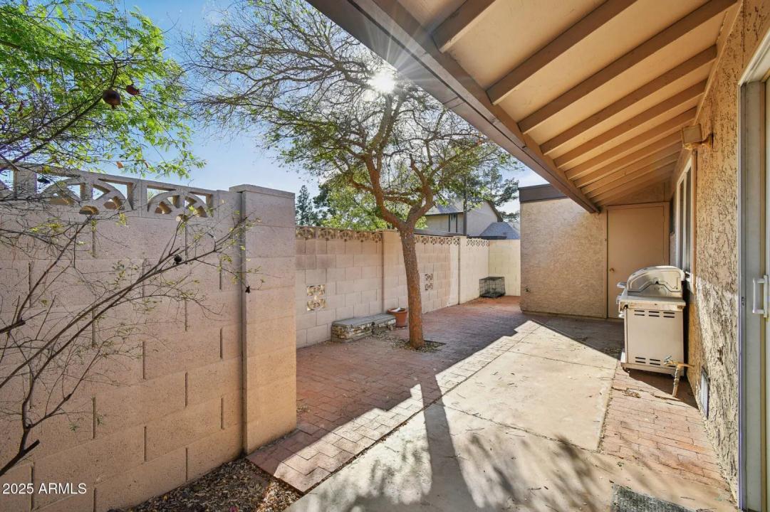 Real Estate Picture 15