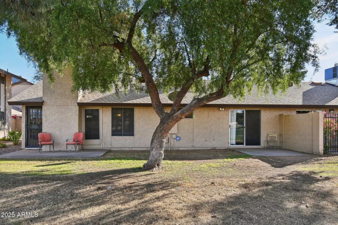 Real Estate Picture 16