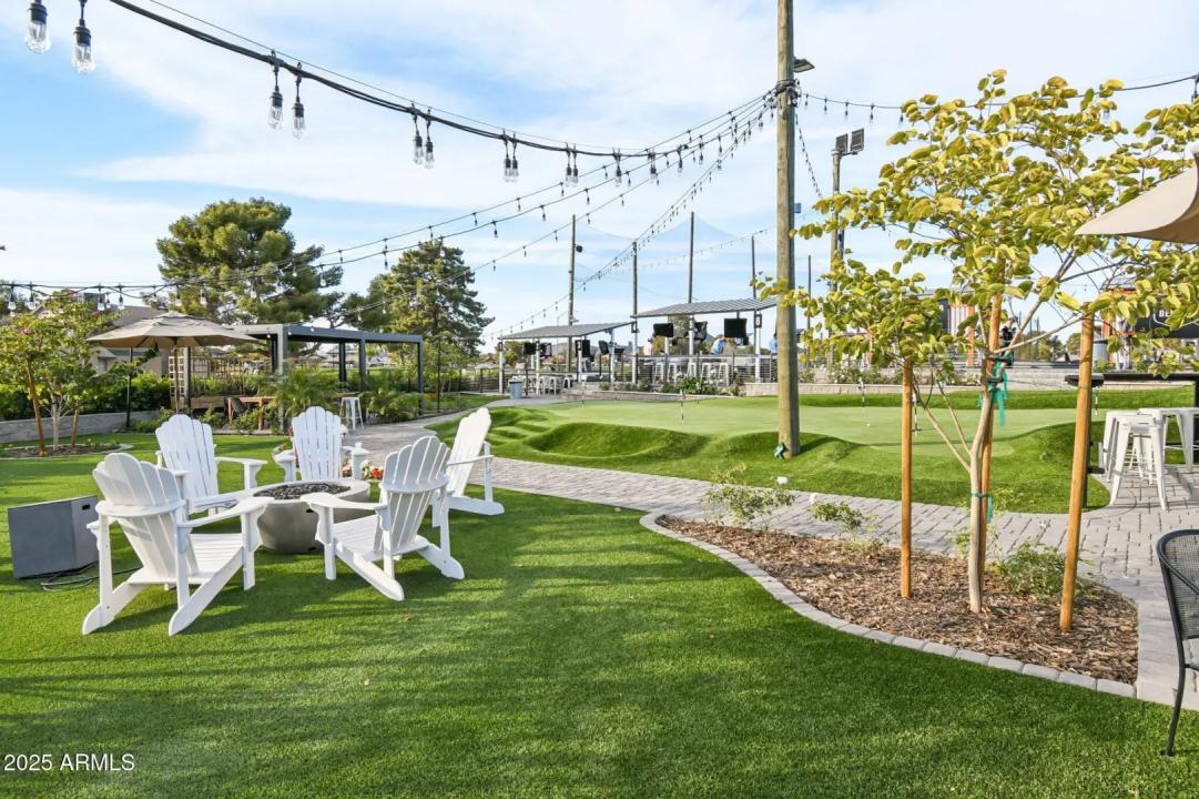 Real Estate Picture 18