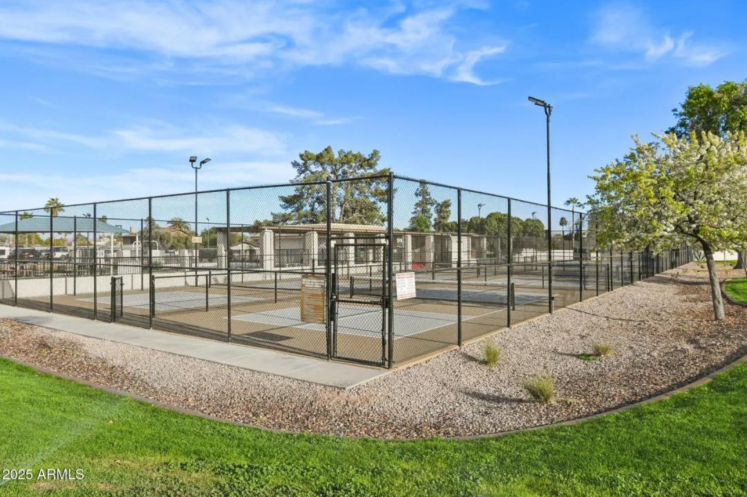 Real Estate Picture 23