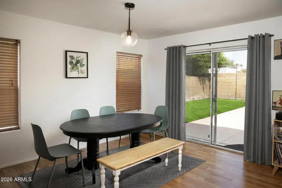 Real Estate Picture 9