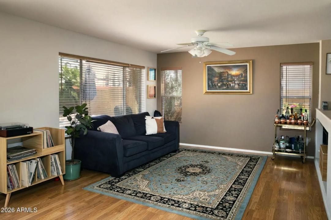 Real Estate Picture 10