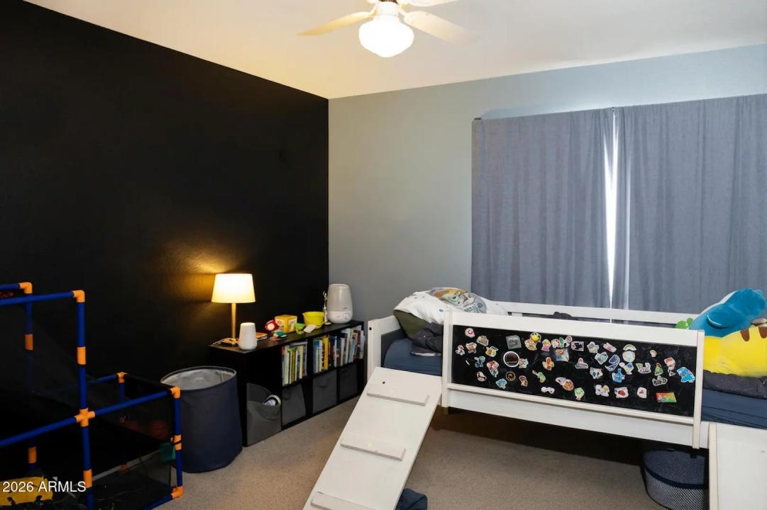 Real Estate Picture 15