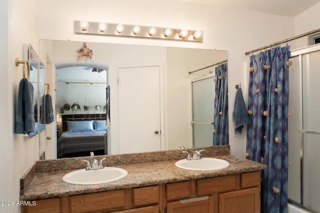 Real Estate Picture 14