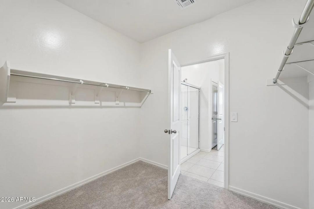 Real Estate Picture 24