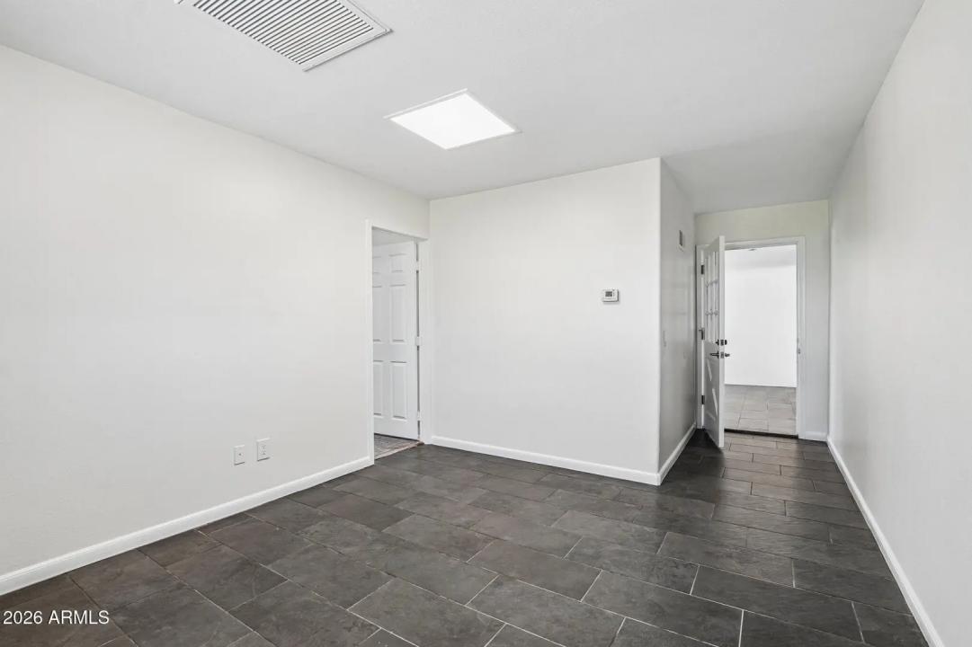 Real Estate Picture 16