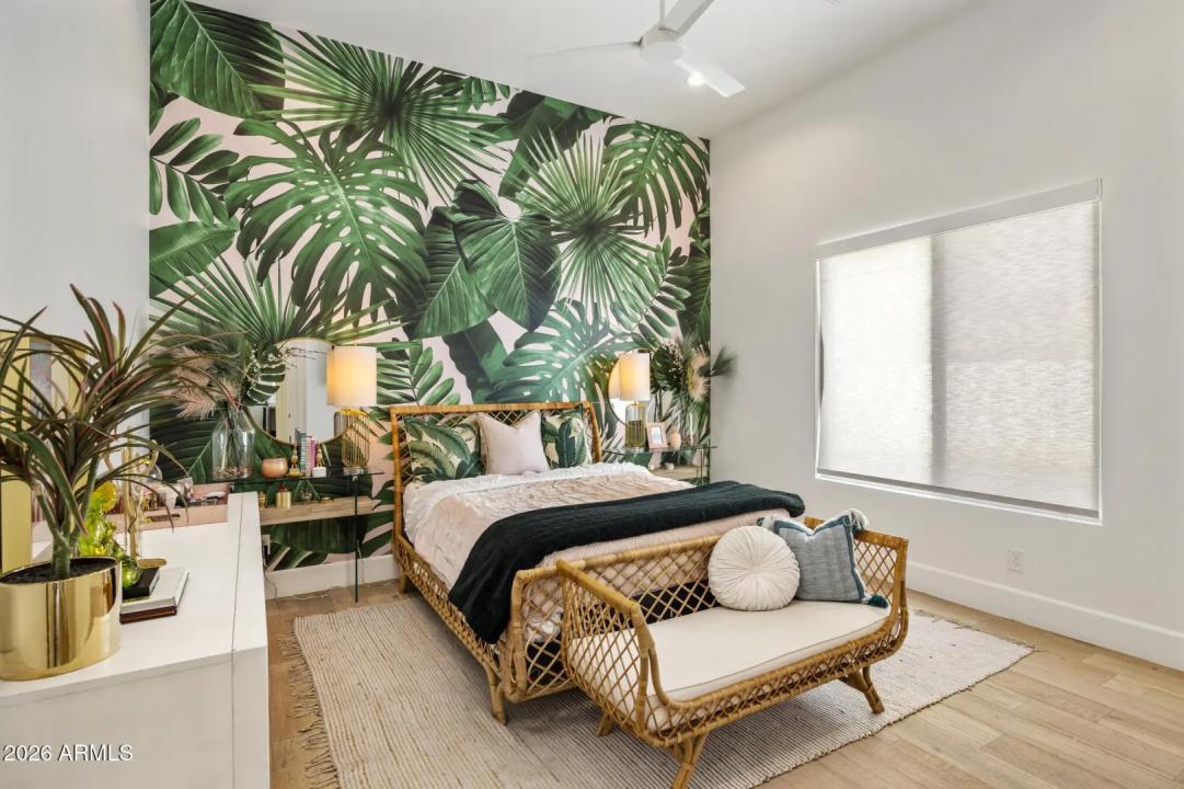 Real Estate Picture 28