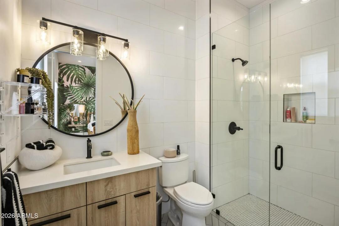 Real Estate Picture 29
