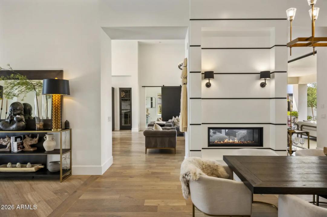 Real Estate Picture 16