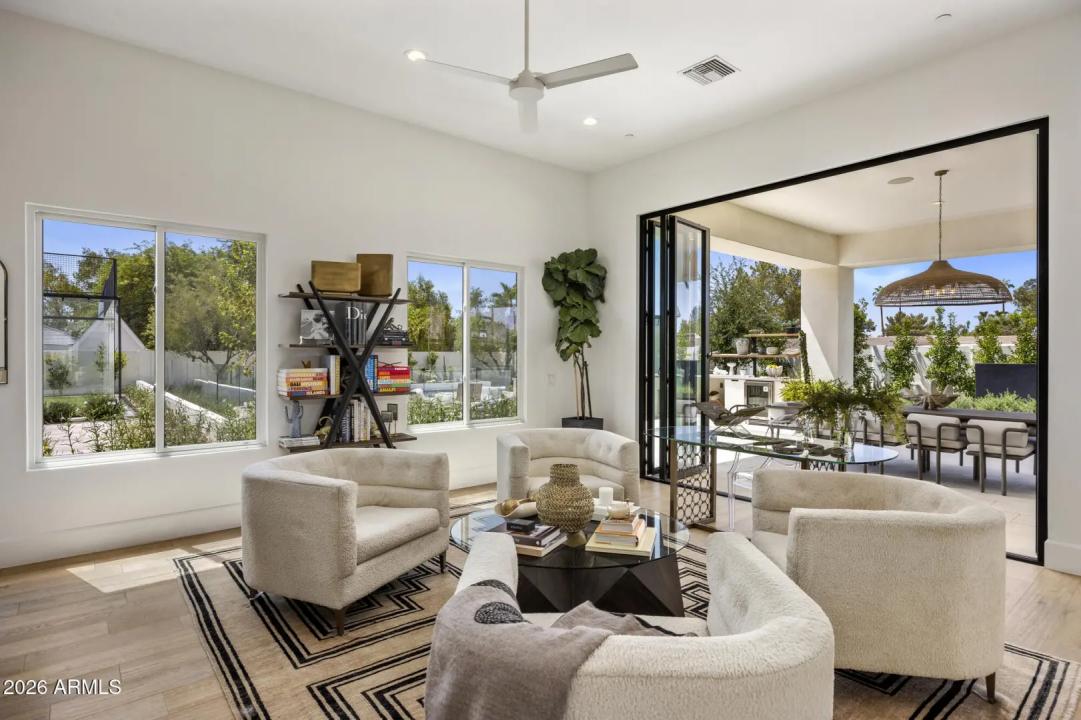 Real Estate Picture 21