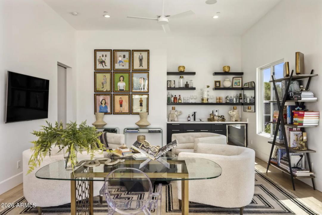Real Estate Picture 22