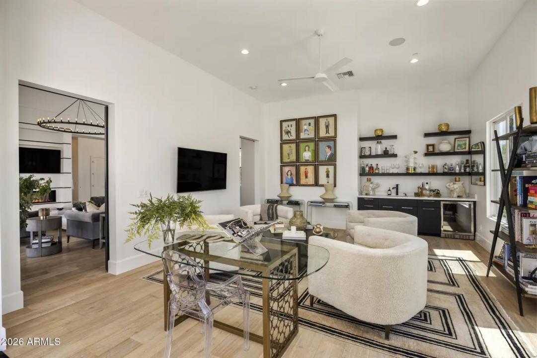 Real Estate Picture 23