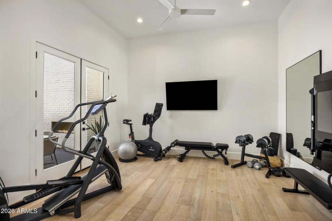 Real Estate Picture 32