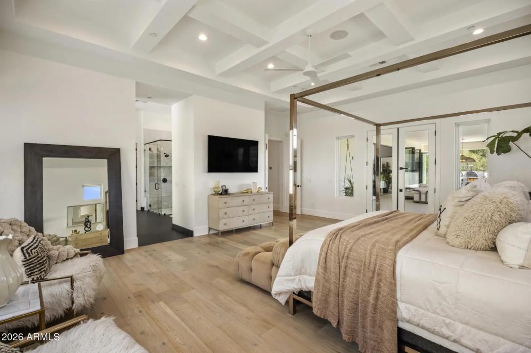 Real Estate Picture 25
