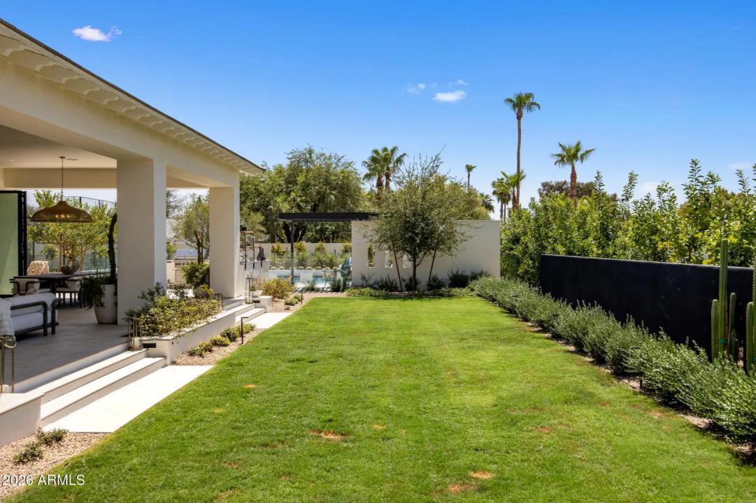 Real Estate Picture 52