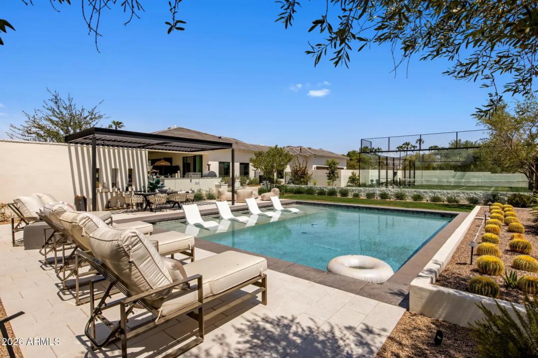 Real Estate Picture 45