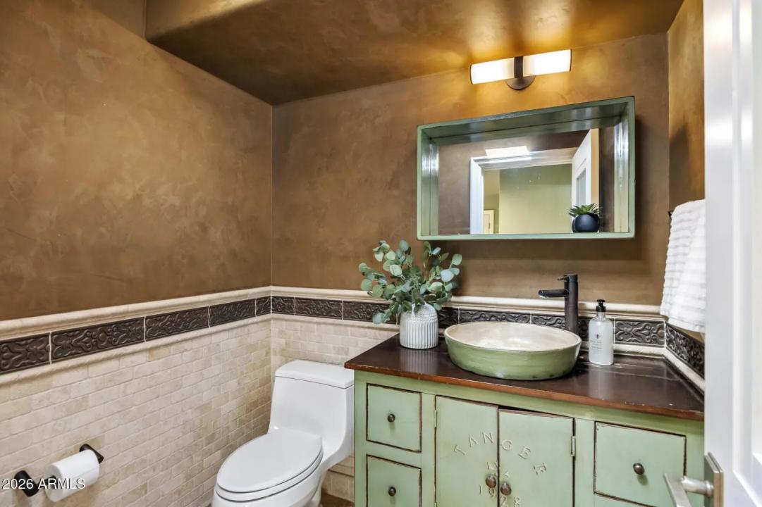 Real Estate Picture 27