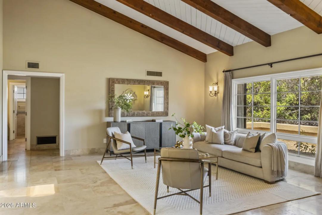Real Estate Picture 13