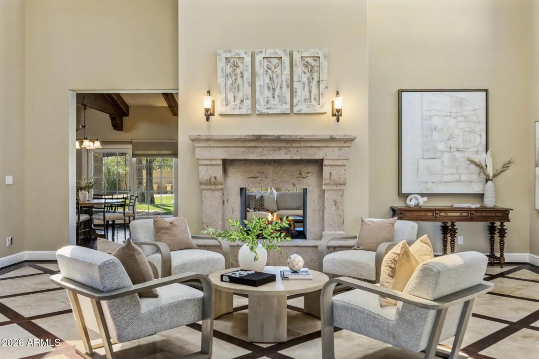 Real Estate Picture 11