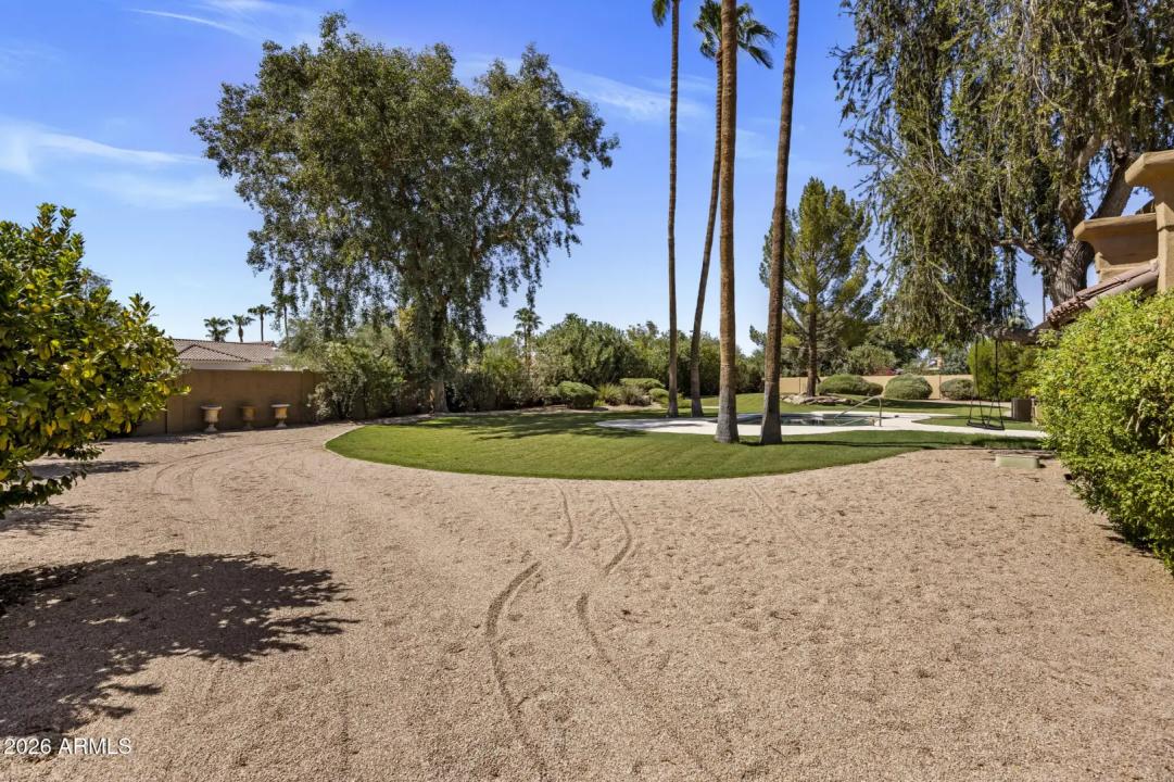 Real Estate Picture 35