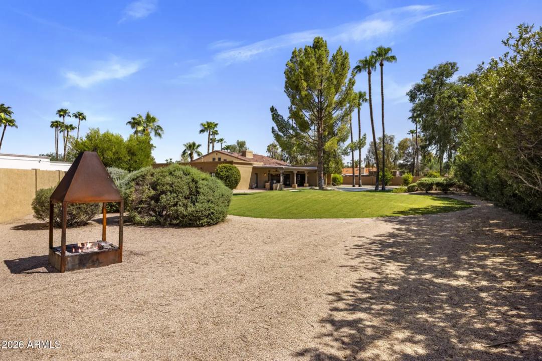 Real Estate Picture 37