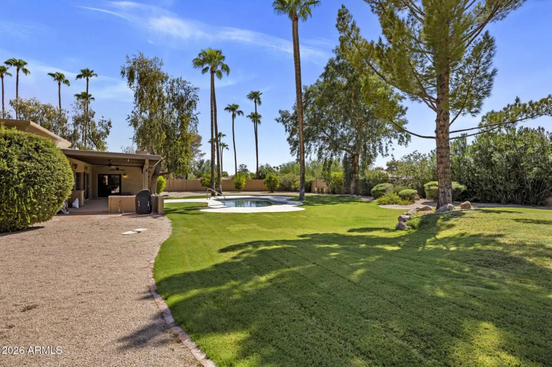 Real Estate Picture 38
