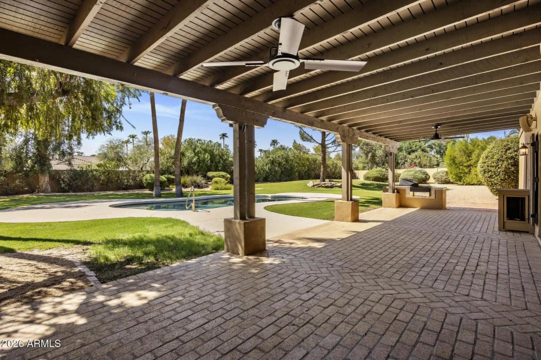 Real Estate Picture 34