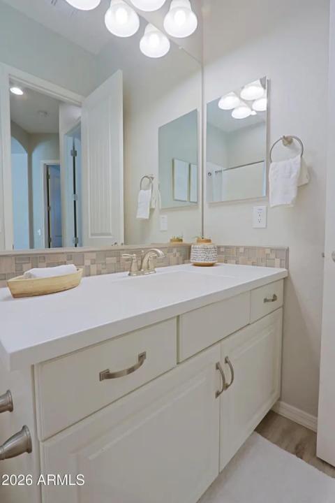 Real Estate Picture 32