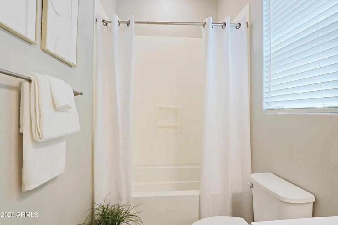 Real Estate Picture 34