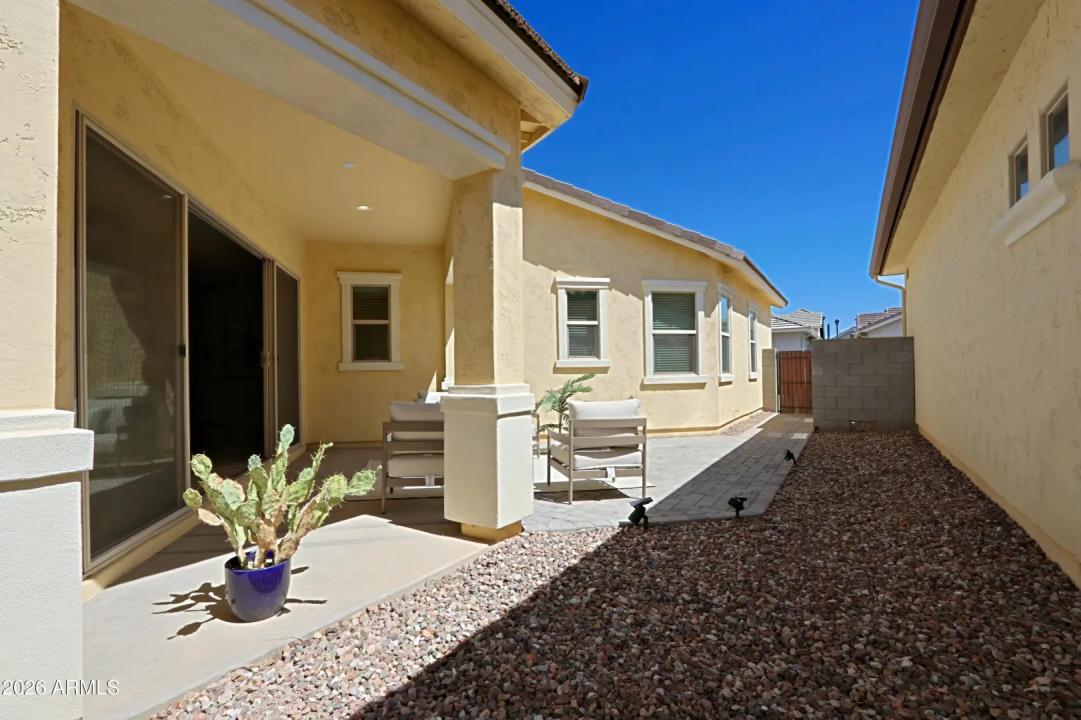 Real Estate Picture 39