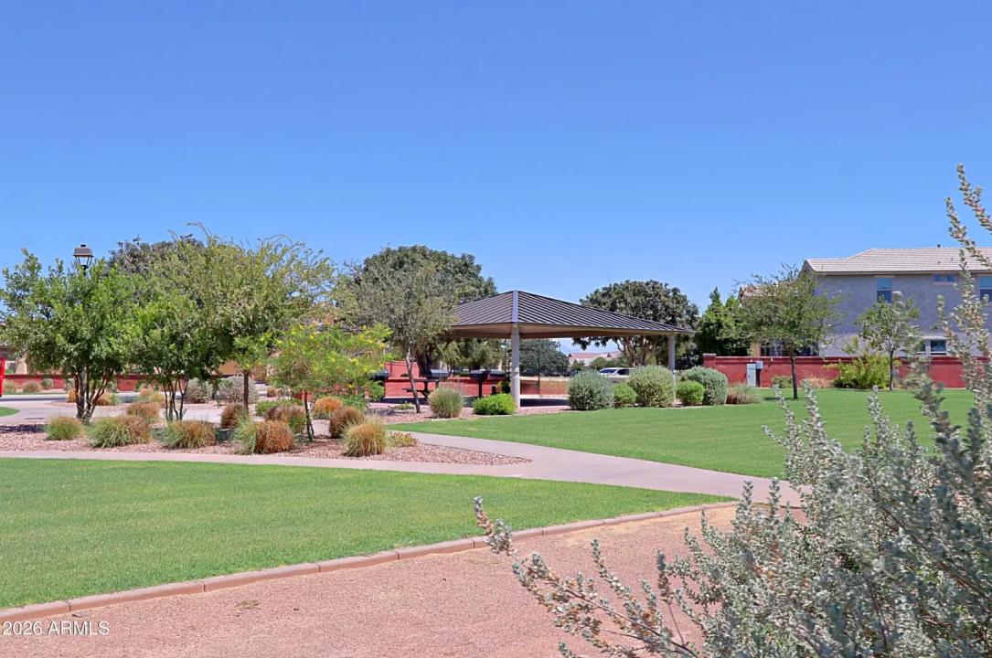 Real Estate Picture 52