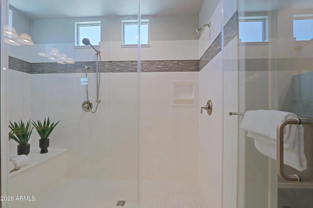 Real Estate Picture 20