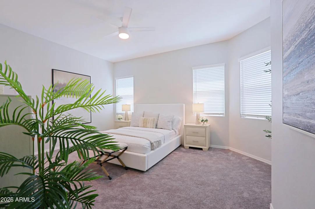 Real Estate Picture 22