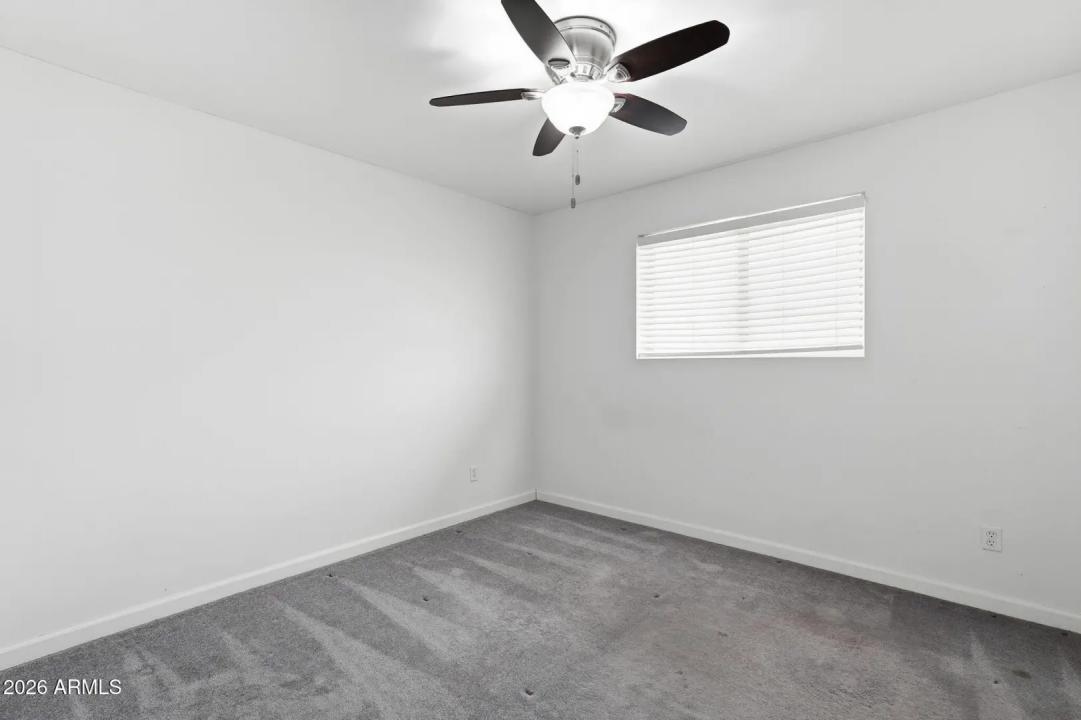 Real Estate Picture 18